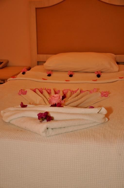 Club Dena Aparthotel Marmaris Quarto foto