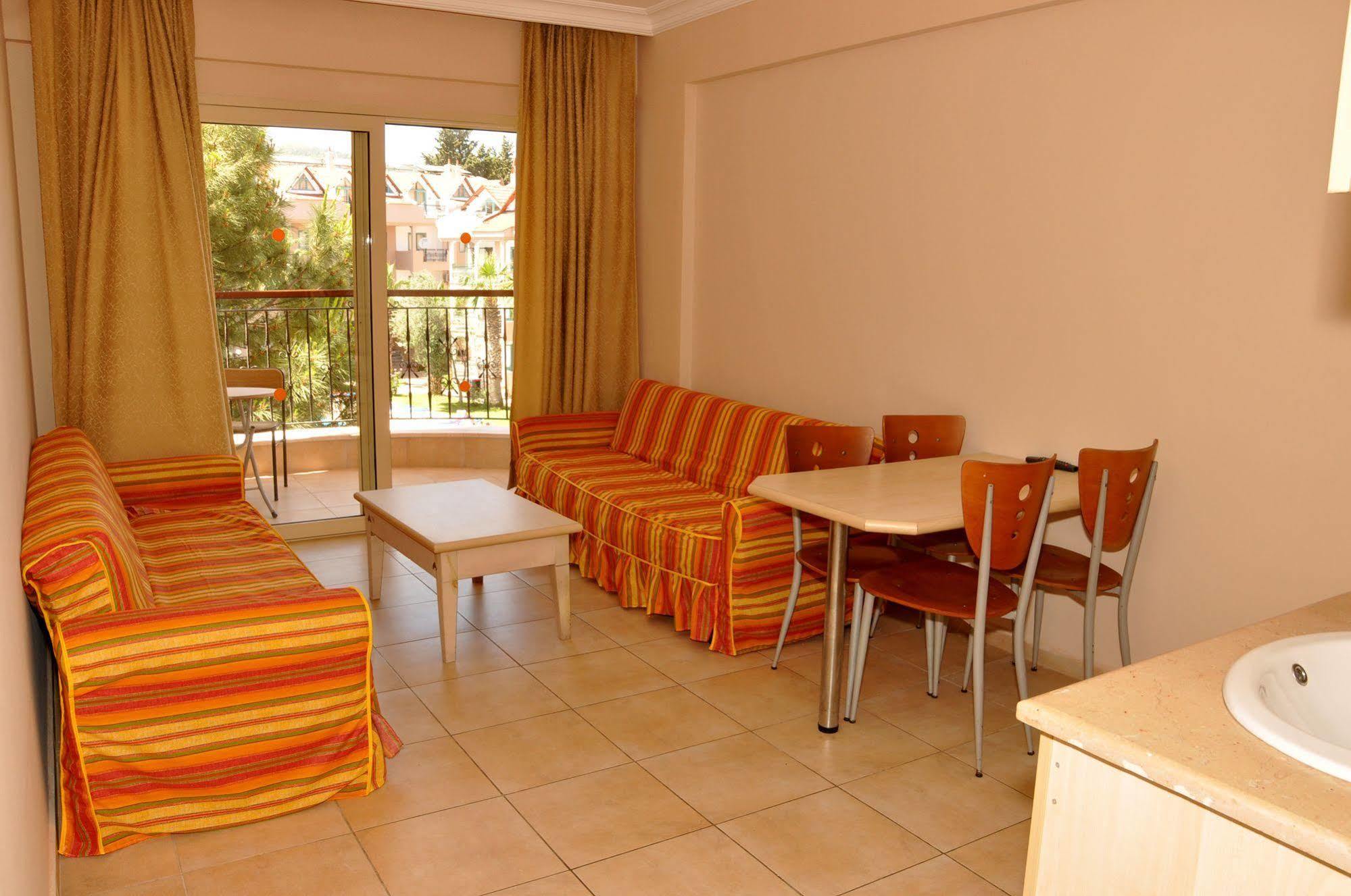 Club Dena Aparthotel Marmaris Exterior foto