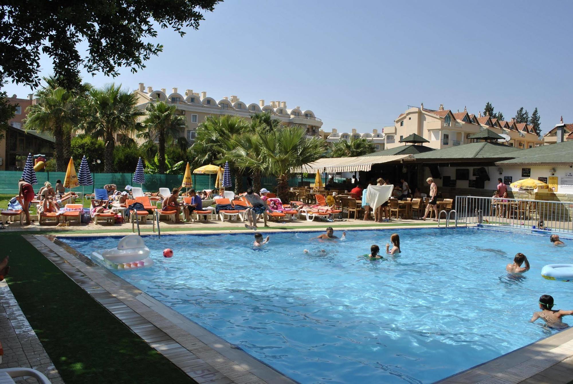 Club Dena Aparthotel Marmaris Exterior foto